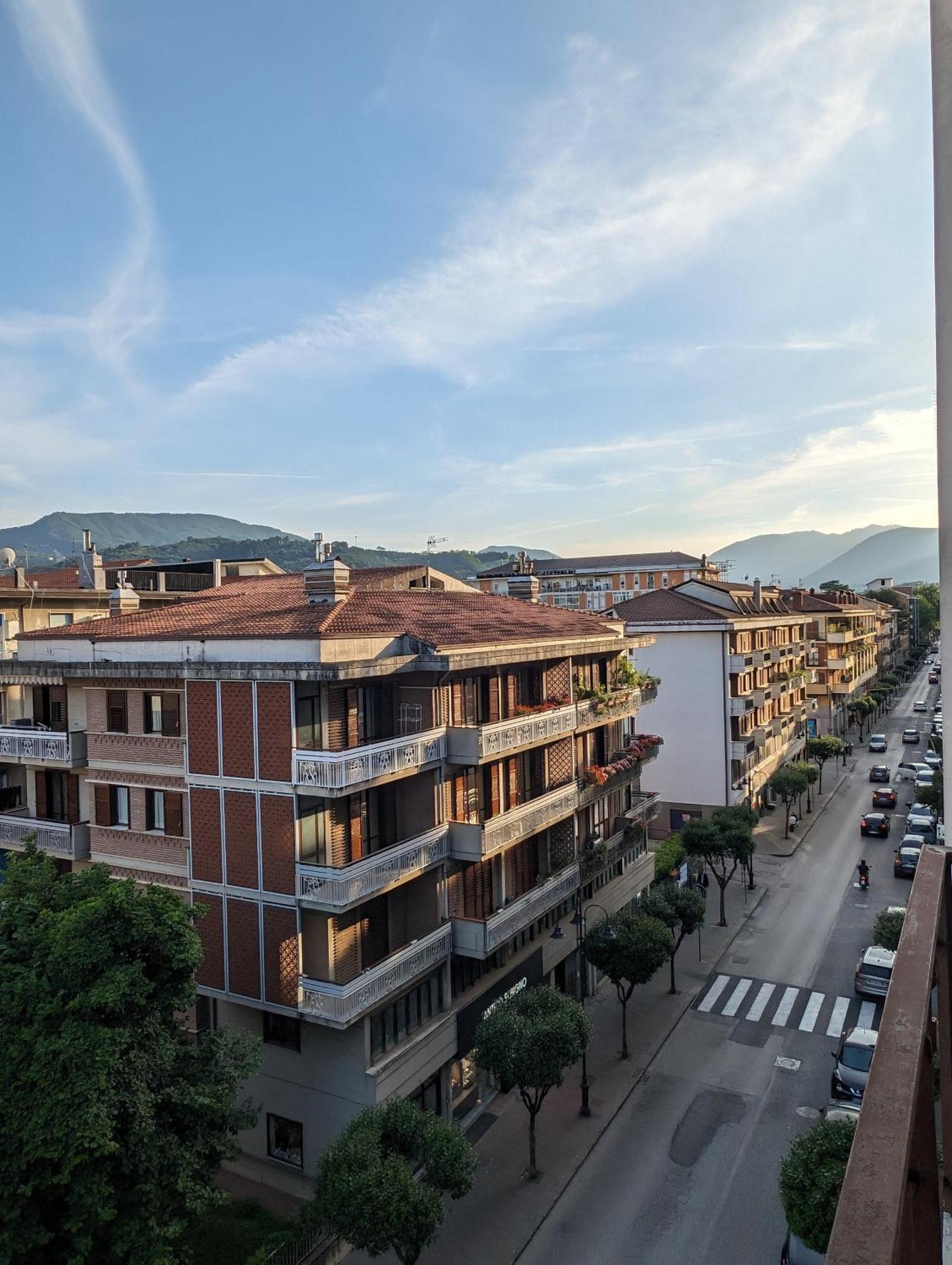 Leonardo Rooms Avellino Esterno foto