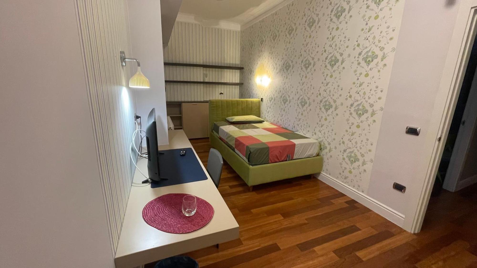 Leonardo Rooms Avellino Esterno foto